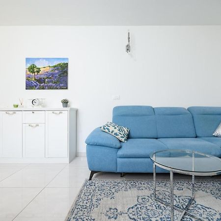 Two Bedroom Apartment With A Balcony Relja Задар Екстериор снимка