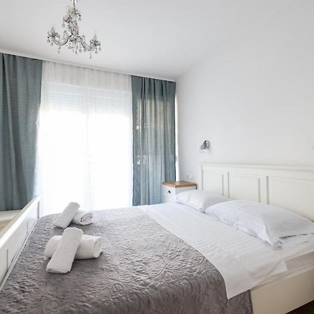 Two Bedroom Apartment With A Balcony Relja Задар Екстериор снимка