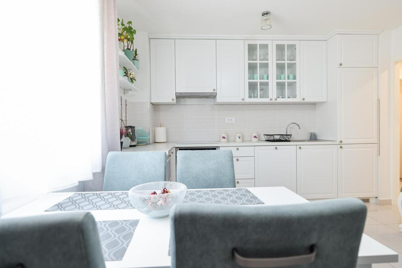 Two Bedroom Apartment With A Balcony Relja Задар Екстериор снимка