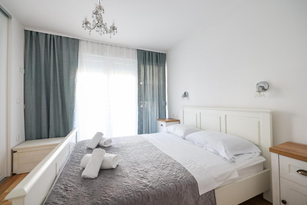 Two Bedroom Apartment With A Balcony Relja Задар Екстериор снимка