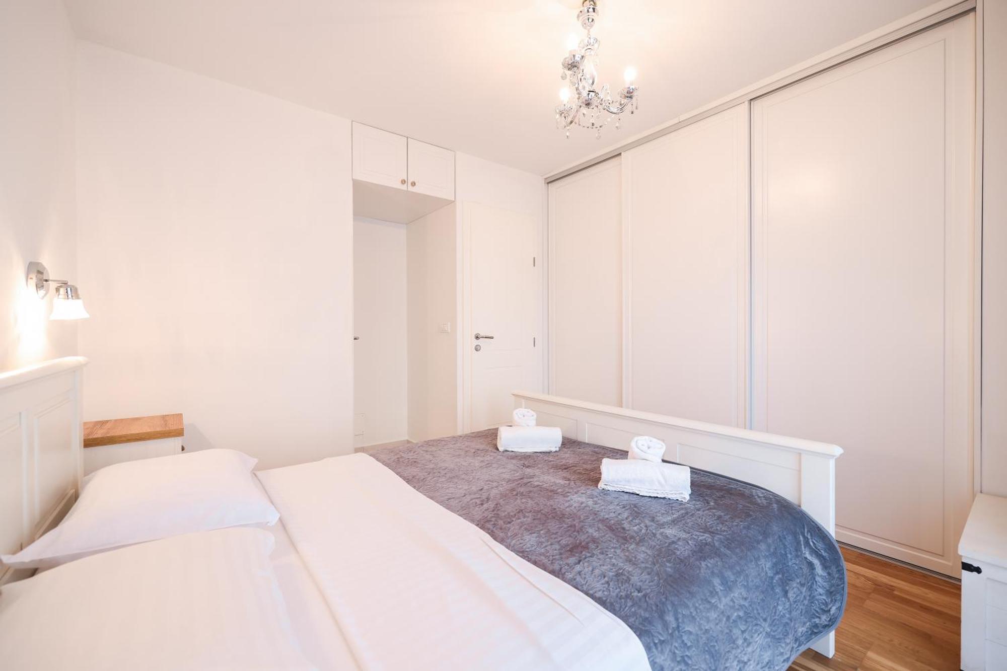 Two Bedroom Apartment With A Balcony Relja Задар Екстериор снимка